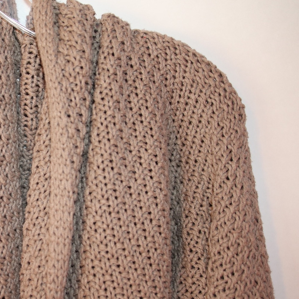 Cute Cardigan - Picture 2 of 4